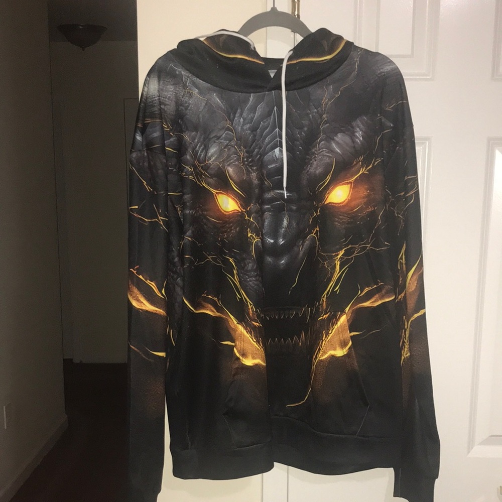 Huke Unisex pullover Hoodie. Features a 3D Graphic vivid print of a Dragon